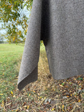 Load image into Gallery viewer, NEW The Sweater Brot/Bread (Loden)
