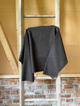 Load image into Gallery viewer, The Sweater Erde/Earth (Loden)