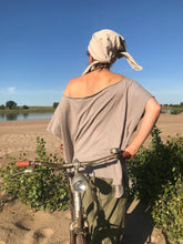 Load image into Gallery viewer, The Shirt - light grey