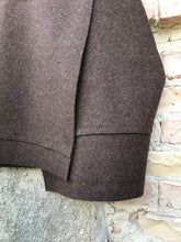 Load image into Gallery viewer, The Vest - brown